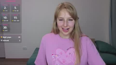 Snapshot of jessy_comely chatting on 09-24-25, 02:42 Jessy online show from 09-24-25, 02:42