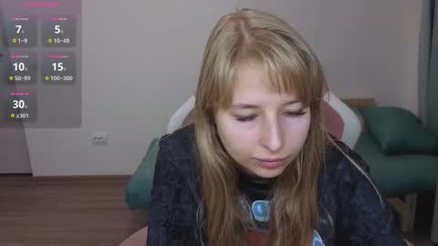Snapshot of jessy_comely chatting on 09-26-25, 10:19 Jessy online show from 09-26-25, 10:19
