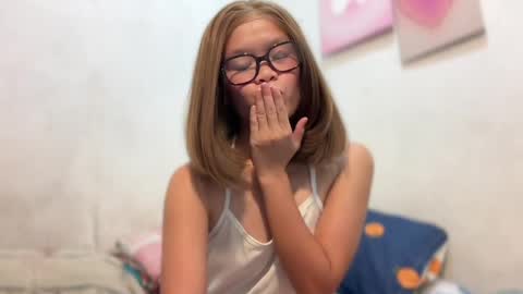 Jessy online show from 05-23-26, 10:52