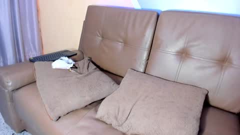 Jessy Mateus online show from 12-24-24, 03:37