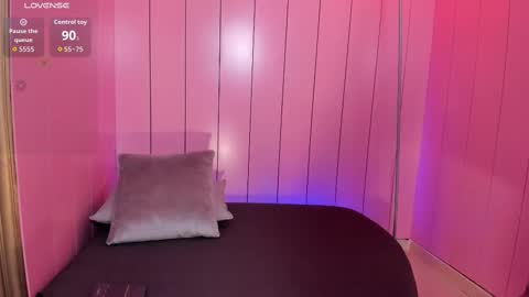 Snapshot of jessymorgan_ chatting on 09-25-25, 03:43 Jessy Morgan online show from 09-25-25, 03:43