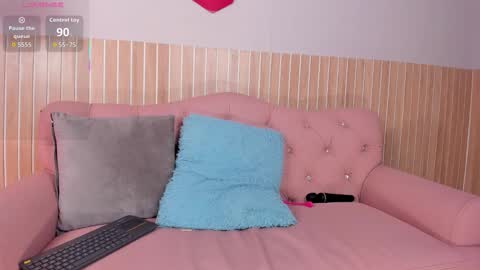 Snapshot of jessymorgan_ chatting on 11-27-25, 04:47 Jessy Morgan online show from 11-27-25, 04:47