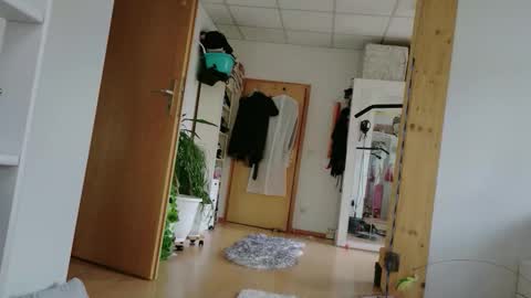 Snapshot of jessyunknown chatting on 10-28-25, 07:56 Jessy Unknown online show from 10-28-25, 07:56