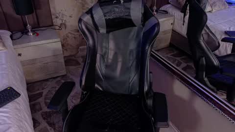 Jessy online show from 06-04-26, 07:53