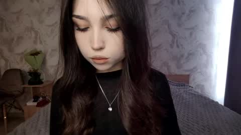 I am Gina ntmu Lets hit 10 Thumbs Up together online show from 04-13-26, 07:36