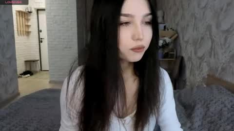 I am Gina ntmu Lets hit 10 Thumbs Up together online show from 05-20-26, 10:32