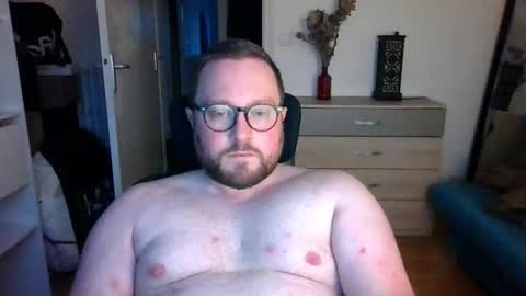 jeuneloup92 online show from 11-03-25, 05:03