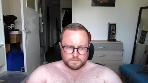jeuneloup92 online show from 06-23-26, 03:54