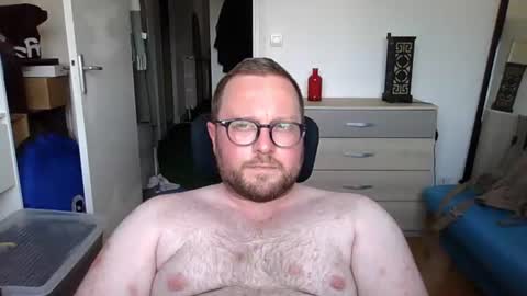 jeuneloup92 online show from 06-24-26, 03:33