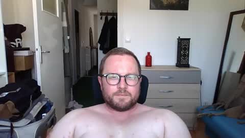 jeuneloup92 online show from 07-10-26, 01:25