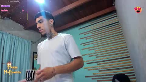 Jharol  online show from 10-18-25, 01:19