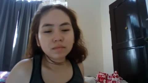 Snapshot of jhatsuse chatting on 06-27-26, 01:10 Xyrose online show from 06-27-26, 01:10