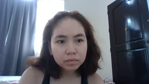 Snapshot of jhatsuse chatting on 06-29-26, 12:17 Xyrose online show from 06-29-26, 12:17