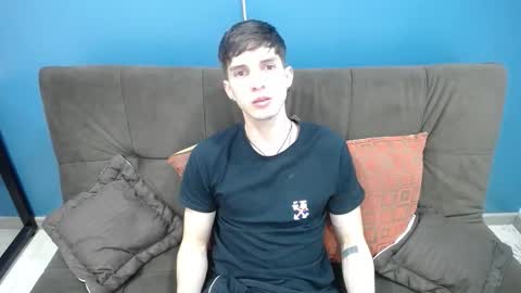 Jheampiero online show from 11-18-25, 02:10