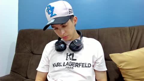 Snapshot of jheampiero chatting on 02-03-26, 09:53 Jheampiero online show from 02-03-26, 09:53