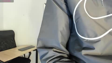 Snapshot of jheampiero chatting on 02-28-26, 09:27 Jheampiero online show from 02-28-26, 09:27