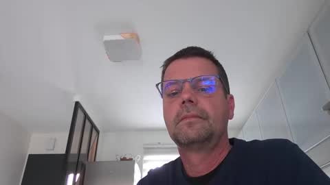 Snapshot of jhmec44000 chatting on 06-05-26, 10:43 jhmec44000 online show from 06-05-26, 10:43