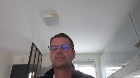 Snapshot of jhmec44000 chatting on 06-12-26, 11:20 jhmec44000 online show from 06-12-26, 11:20