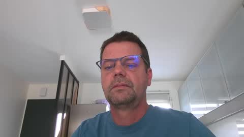 Snapshot of jhmec44000 chatting on 06-24-26, 12:04 jhmec44000 online show from 06-24-26, 12:04