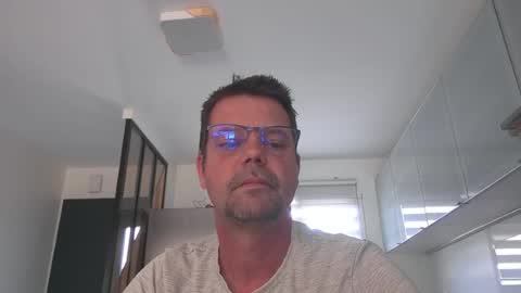 Snapshot of jhmec44000 chatting on 07-07-26, 11:03 jhmec44000 online show from 07-07-26, 11:03
