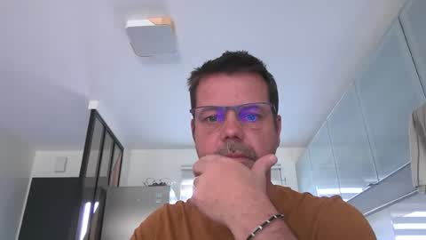 Snapshot of jhmec44000 chatting on 07-20-26, 11:34 jhmec44000 online show from 07-20-26, 11:34