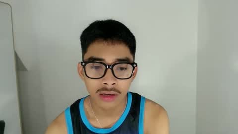 Snapshot of jhnxxnaughty_ chatting on 12-15-25, 06:50 Johnny online show from 12-15-25, 06:50