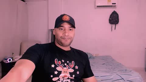 En moreno online show from 12-04-25, 03:38