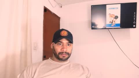 Snapshot of jho173027 chatting on 01-09-26, 02:09 En moreno online show from 01-09-26, 02:09