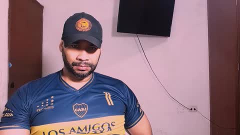 Snapshot of jho173027 chatting on 01-11-26, 02:44 En moreno online show from 01-11-26, 02:44