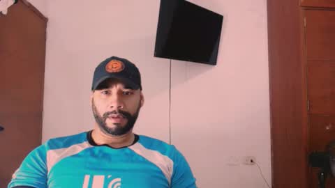 Snapshot of jho173027 chatting on 01-13-26, 12:54 En moreno online show from 01-13-26, 12:54