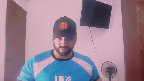 Snapshot of jho173027 chatting on 01-15-26, 01:43 En moreno online show from 01-15-26, 01:43