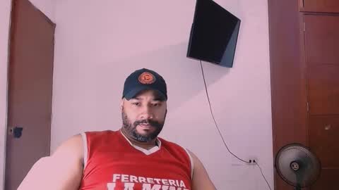 Snapshot of jho173027 chatting on 01-18-26, 04:11 En moreno online show from 01-18-26, 04:11