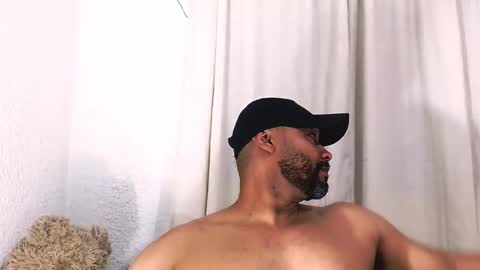 Snapshot of jho173027 chatting on 02-04-26, 03:18 En moreno online show from 02-04-26, 03:18