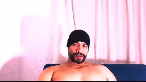 Snapshot of jho173027 chatting on 02-10-26, 02:04 En moreno online show from 02-10-26, 02:04