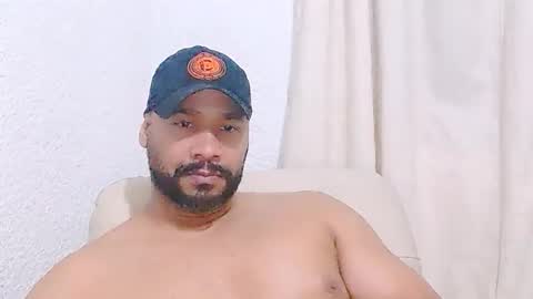 Snapshot of jho173027 chatting on 03-02-26, 04:14 En moreno online show from 03-02-26, 04:14