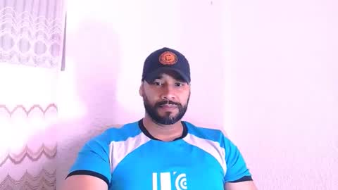 Snapshot of jho173027 chatting on 03-13-26, 04:35 En moreno online show from 03-13-26, 04:35