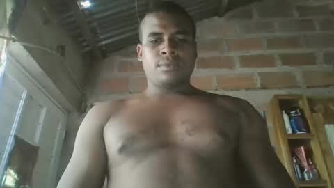 Snapshot of jhoala67 chatting on 10-24-25, 01:07 jhoala67 online show from 10-24-25, 01:07