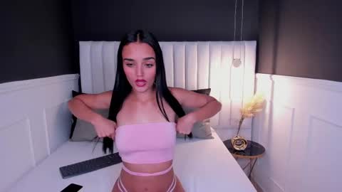 Jhoana  online show from 01-18-25, 08:19