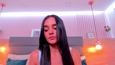 Jhoana  online show from 10-16-25, 06:53
