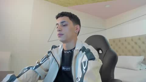 jhoanleandro online show from 09-19-25, 04:36