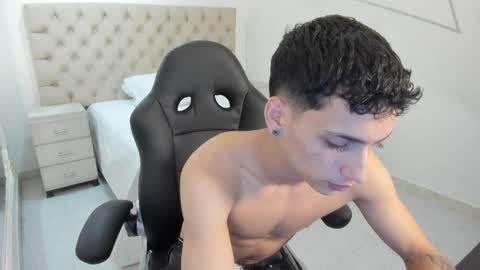 jhoanleandro online show from 09-27-25, 04:28