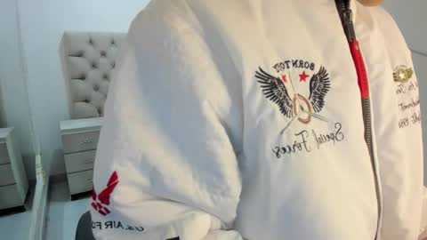 jhoanleandro online show from 11-08-25, 04:56