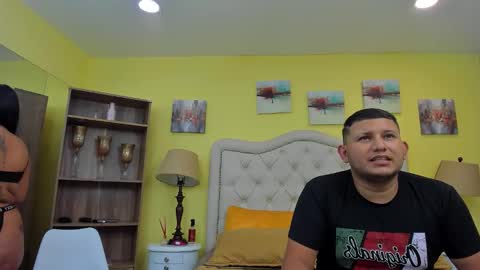 Snapshot of jhon_and_catalina chatting on 10-17-25, 02:59 jhon_and_catalina online show from 10-17-25, 02:59