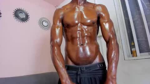 Snapshot of jhonjairo85 chatting on 09-29-25, 03:55 Jhon online show from 09-29-25, 03:55