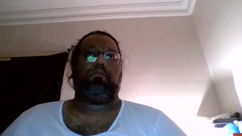 Snapshot of jhonny56665 chatting on 08-01-26, 06:29 jhonny56665 online show from 08-01-26, 06:29