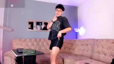 JHONNATHAN online show from 03-28-26, 09:03