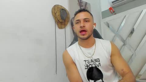 jhonny online show from 02-09-25, 03:22