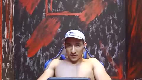 jhonny_thes28 online show from 04-10-26, 01:11