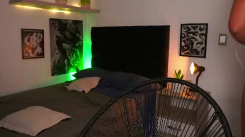 Jhonny  online show from 06-24-26, 03:49