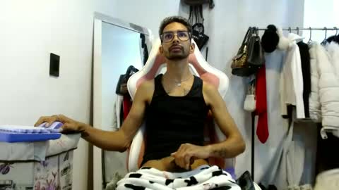 jhonsonvlatino online show from 06-20-26, 03:26